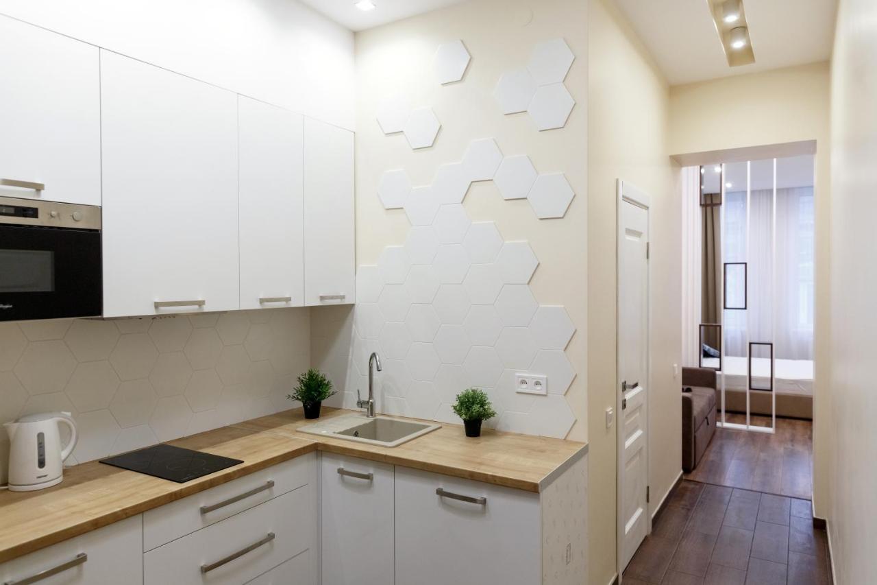 Charming Apartment In The City Center Львів Екстер'єр фото