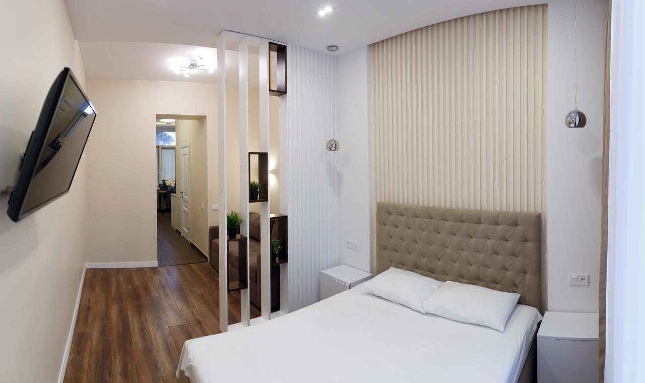Charming Apartment In The City Center Львів Екстер'єр фото